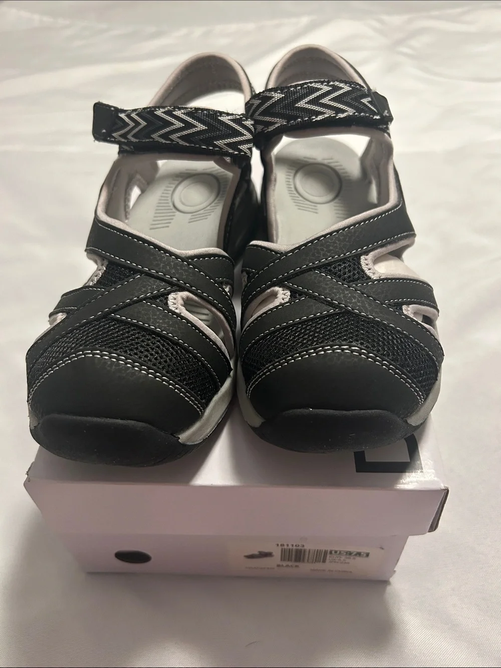 Dream Pairs sport hiking sandals size 7.5